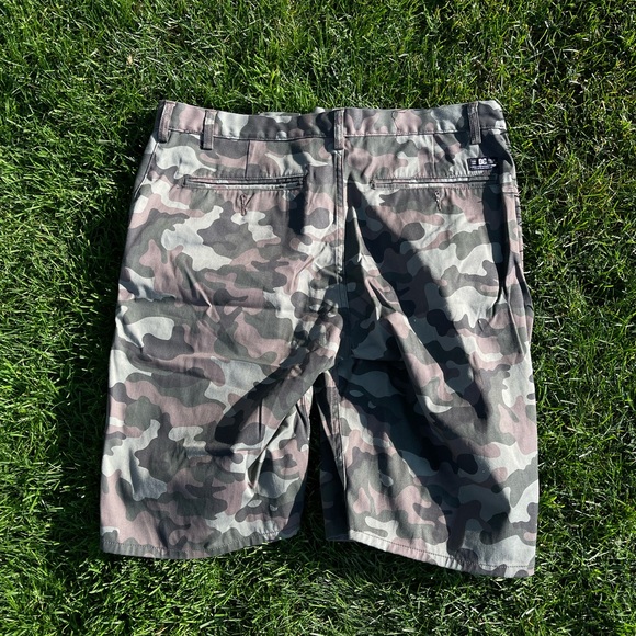 Dc shoes camo shorts - Picture 4 of 4